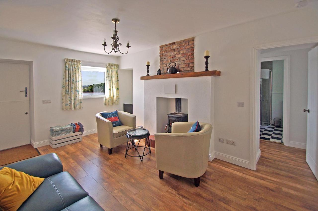 Cottage At Youghal Bridge Dloughtane Kültér fotó